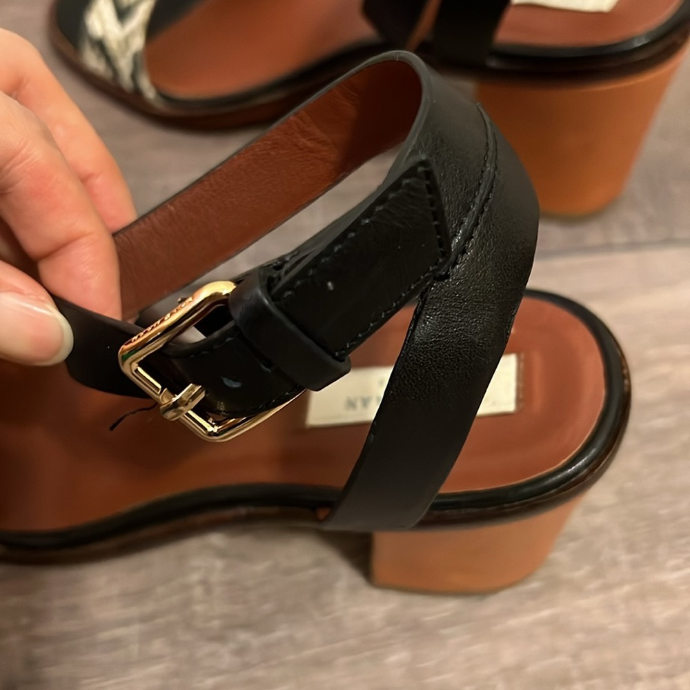 Cole Hann Sandals - Picture 6 of 10
